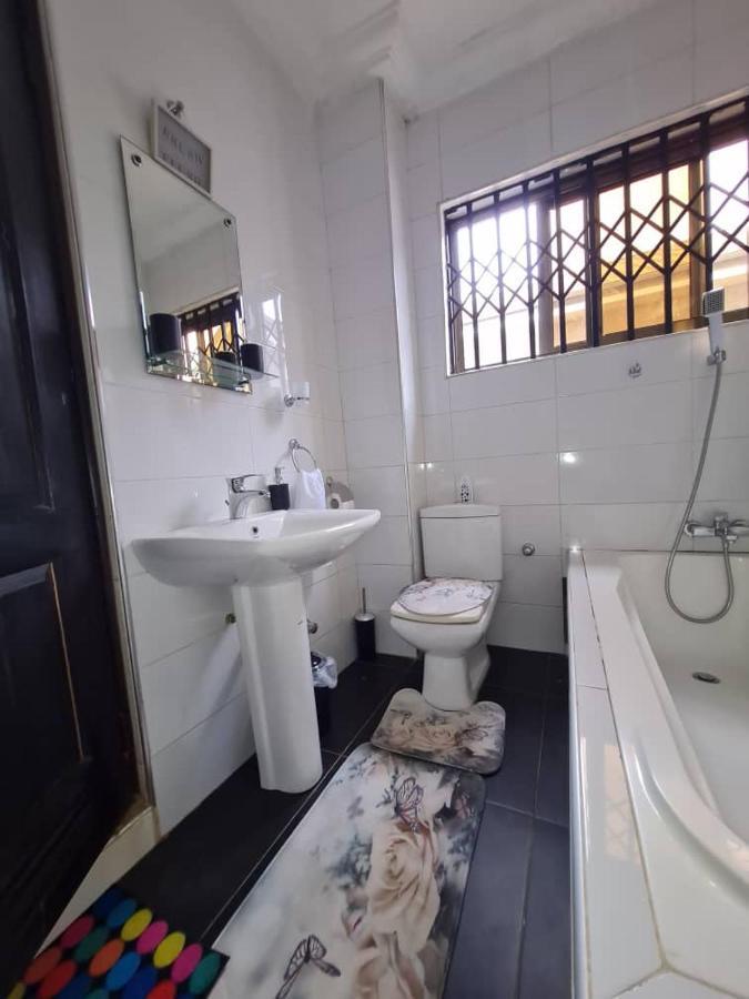 Nesta Barron -Home Away From Home North Legon Dış mekan fotoğraf