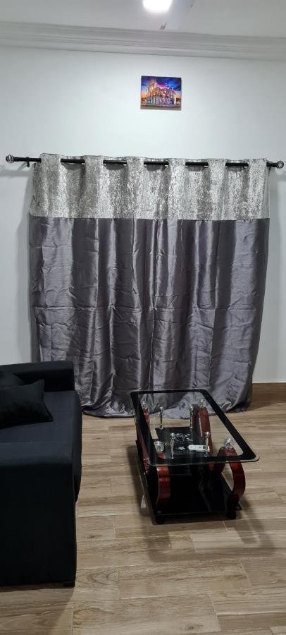 Nesta Barron -Home Away From Home North Legon Dış mekan fotoğraf