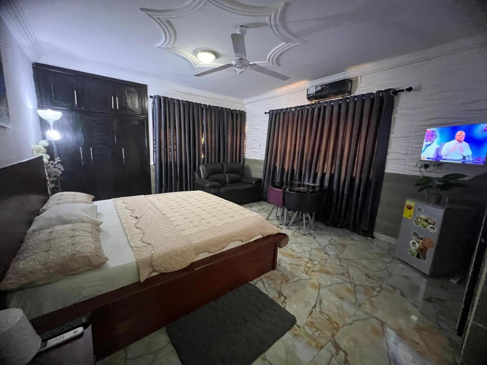 Nesta Barron -Home Away From Home North Legon Dış mekan fotoğraf