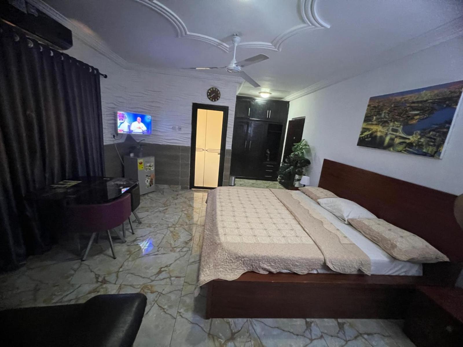 Nesta Barron -Home Away From Home North Legon Dış mekan fotoğraf