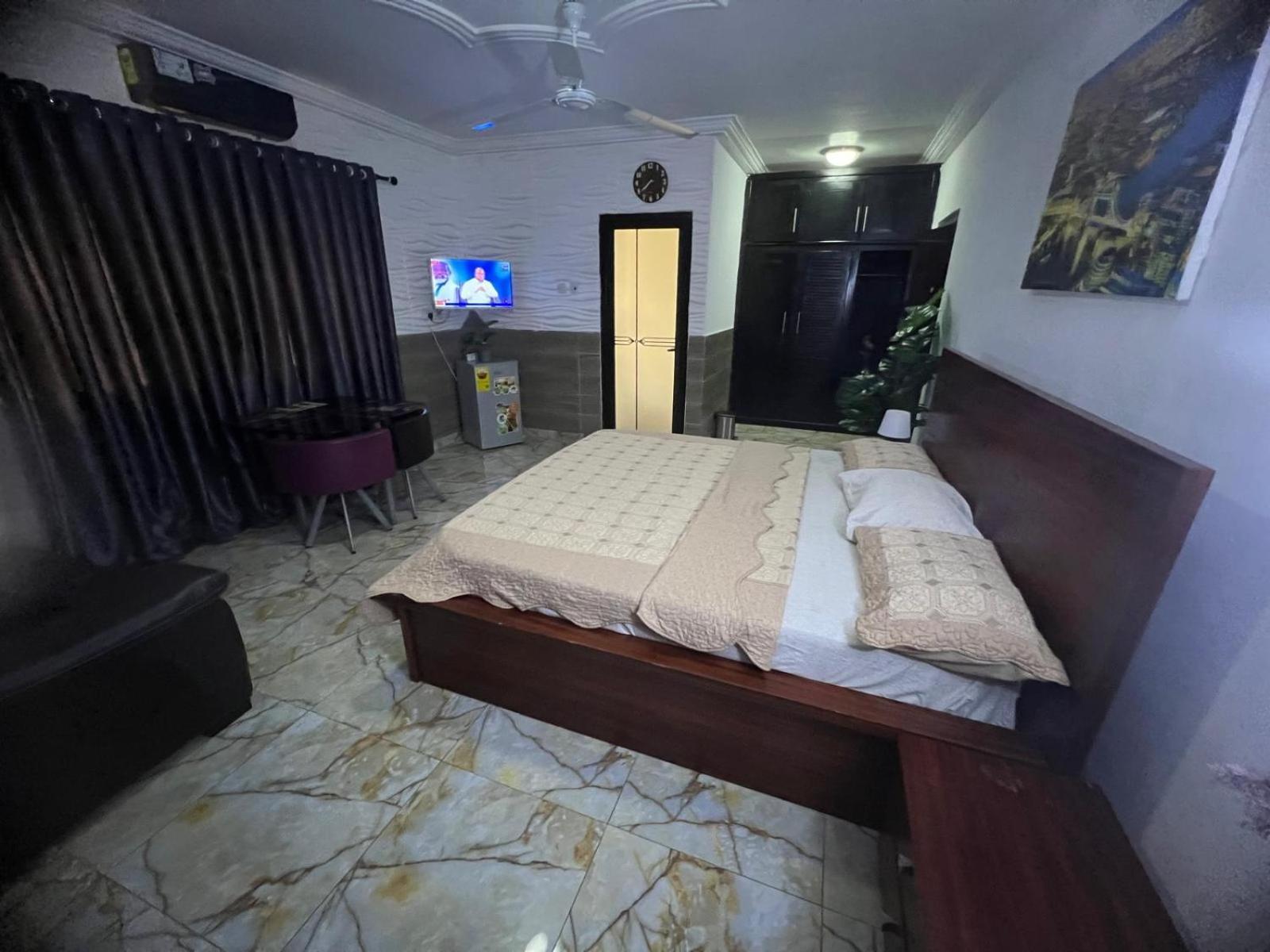 Nesta Barron -Home Away From Home North Legon Dış mekan fotoğraf