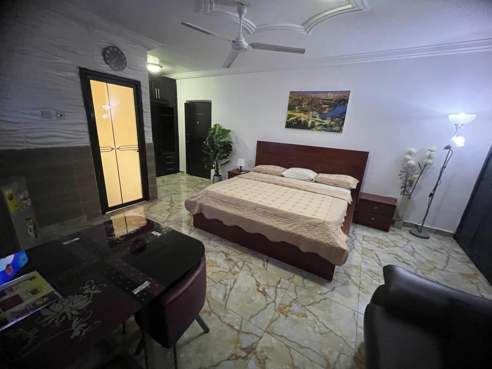 Nesta Barron -Home Away From Home North Legon Dış mekan fotoğraf