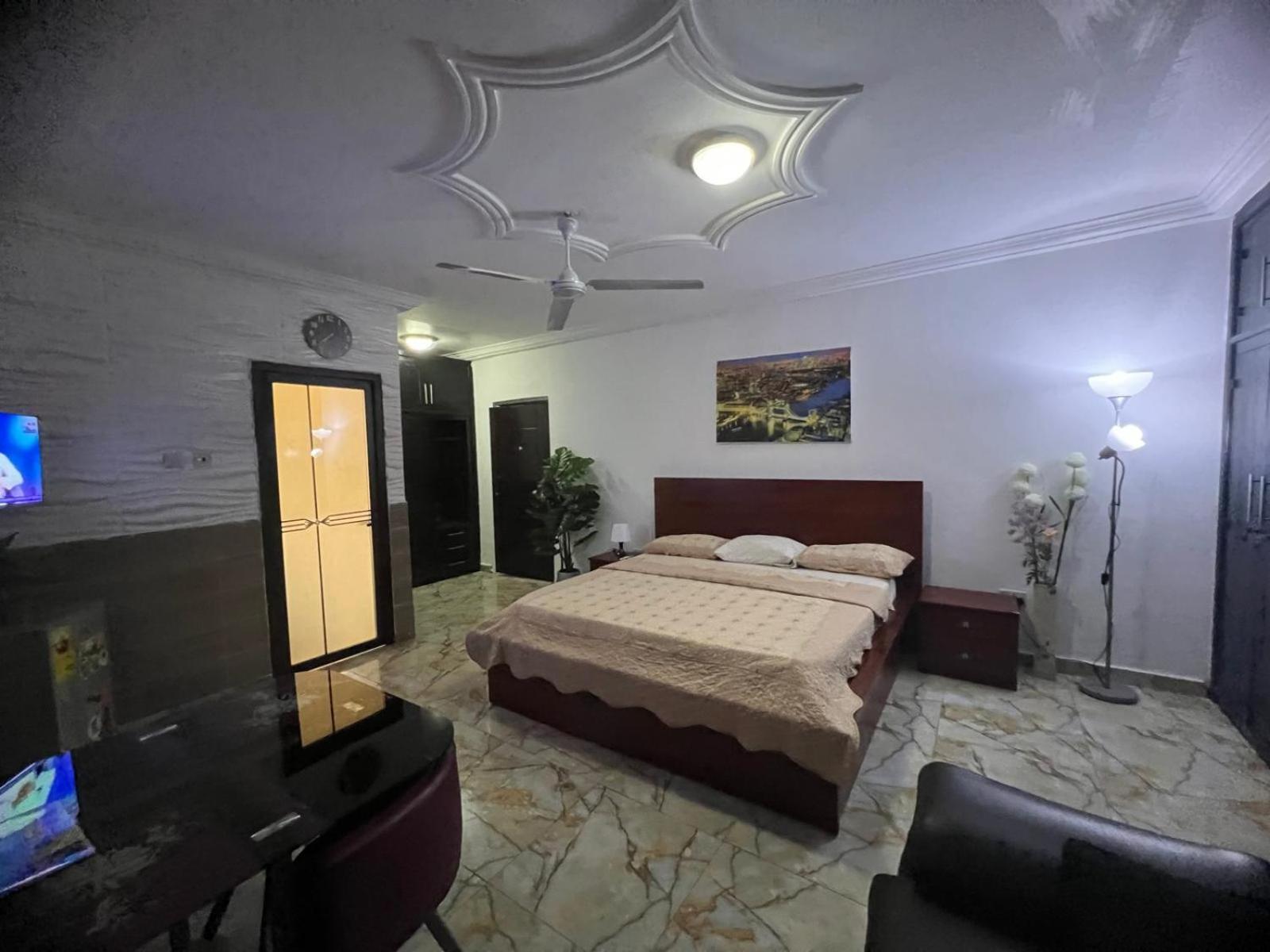 Nesta Barron -Home Away From Home North Legon Dış mekan fotoğraf