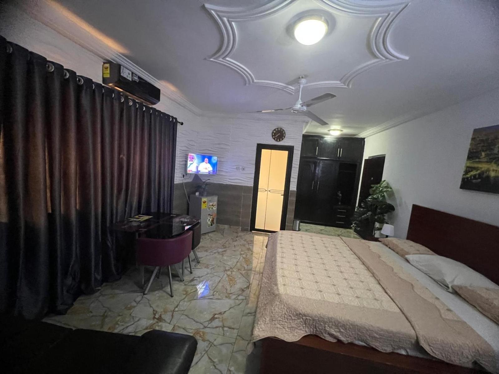 Nesta Barron -Home Away From Home North Legon Dış mekan fotoğraf