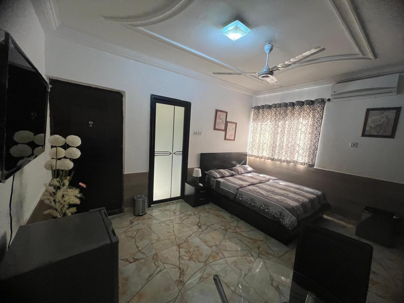Nesta Barron -Home Away From Home North Legon Dış mekan fotoğraf