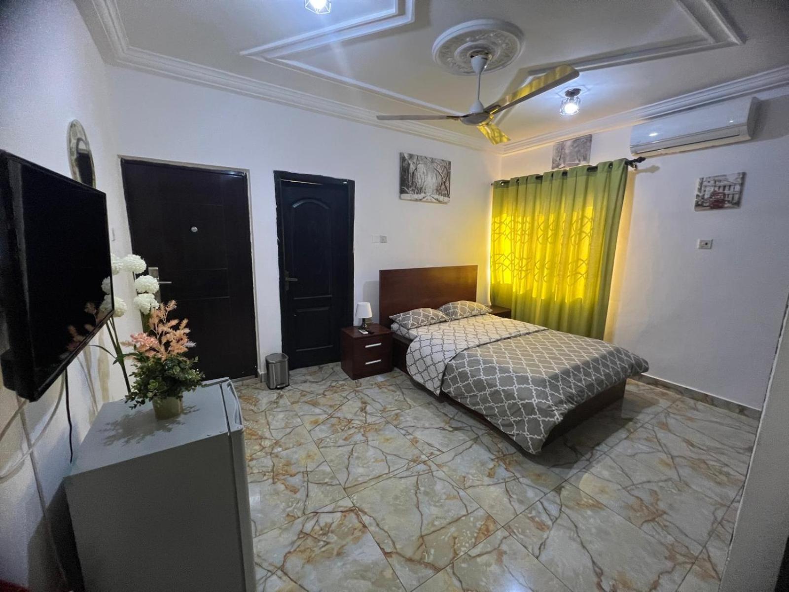 Nesta Barron -Home Away From Home North Legon Dış mekan fotoğraf