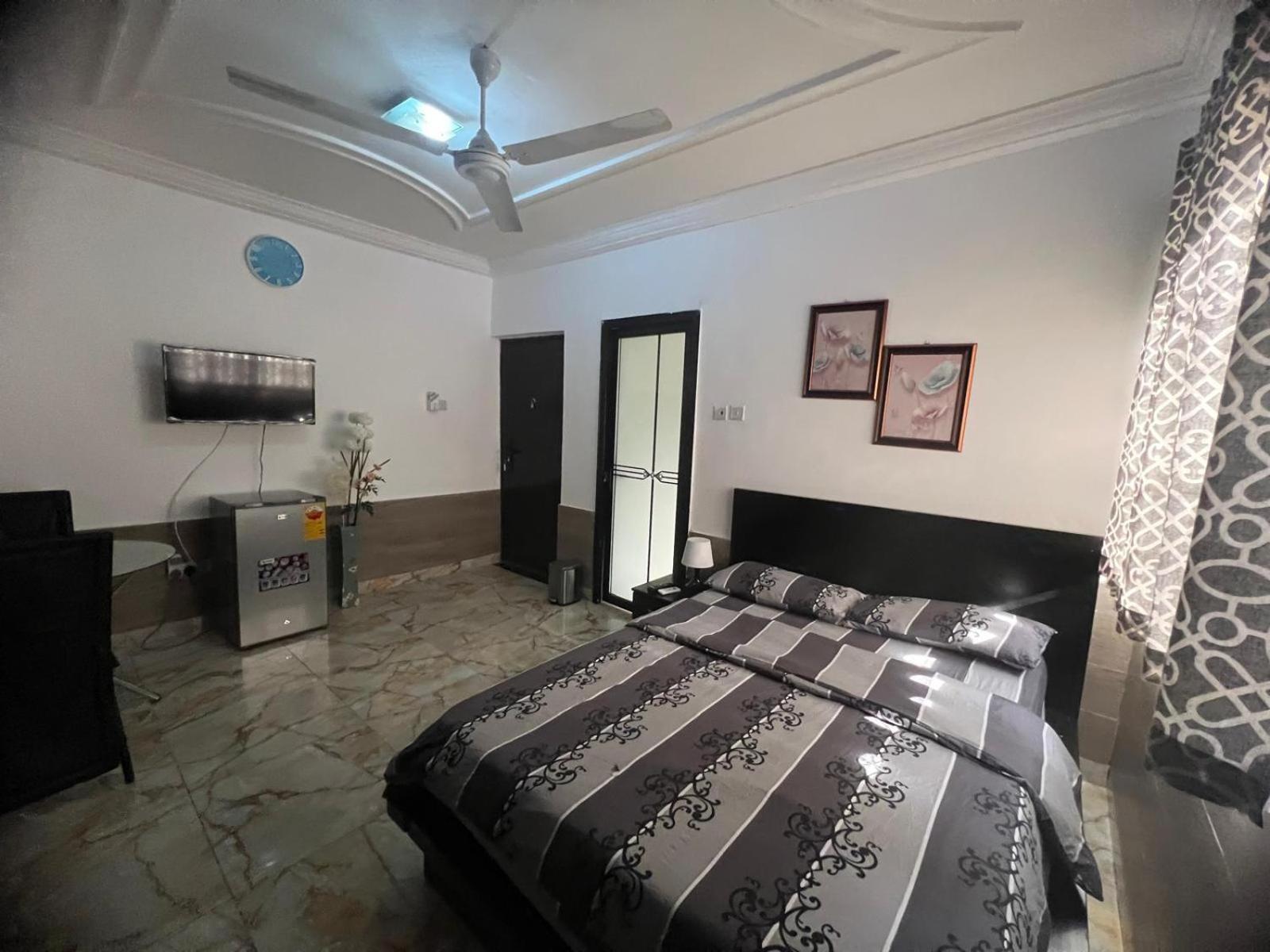 Nesta Barron -Home Away From Home North Legon Dış mekan fotoğraf